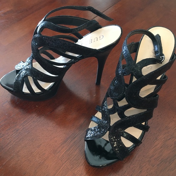 Black High-heels - Picture 2 of 2